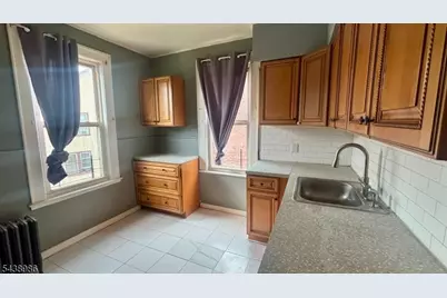 298 Union Ave #2, Irvington, NJ 07111 - Photo 4