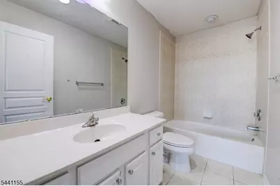 16 Commanders Ct, Totowa, NJ 07512 - Photo 38