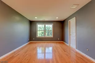 16 Commanders Ct, Totowa, NJ 07512 - Photo 30