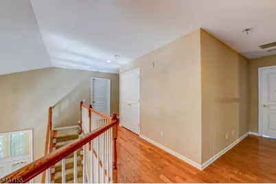 16 Commanders Ct, Totowa, NJ 07512 - Photo 24