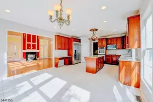 16 Commanders Ct, Totowa, NJ 07512 - Photo 14