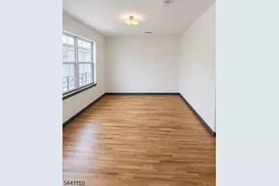 28 4th St, Elizabeth, NJ 07206 - Photo 2