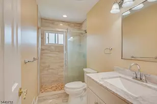 2300 Desisto Dr, Rahway, NJ 07065 - Photo 24