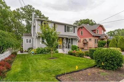 566 E Woodbridge Ave, Woodbridge Township, NJ 07001 - Photo 2