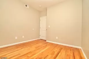154 Garside St Unit, Newark, NJ 07104 - Photo 8