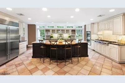 8 Cherry Ln, Mendham Township, NJ 07945 - Photo 10