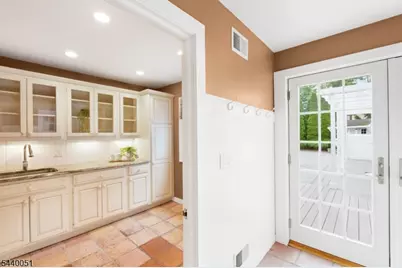 8 Cherry Ln, Mendham Township, NJ 07945 - Photo 18