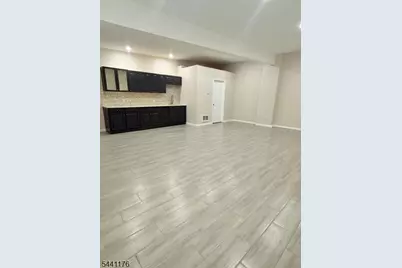 392 S 9th Street, Newark, NJ 07103 - Photo 8