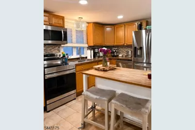 26 Mountain Rd, Roxbury Township, NJ 07852 - Photo 6