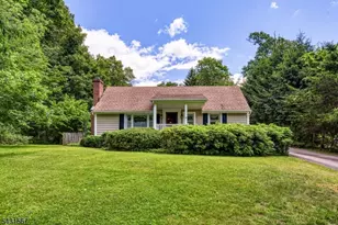 28 Saw Mill Rd, Warren Township, NJ 07059 - Photo 1