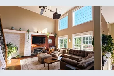 479 Black Bear Path, Jefferson Township, NJ 07849 - Photo 8