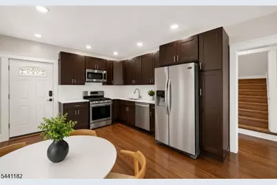 156 Valley Rd, Clifton, NJ 07013 - Photo 4