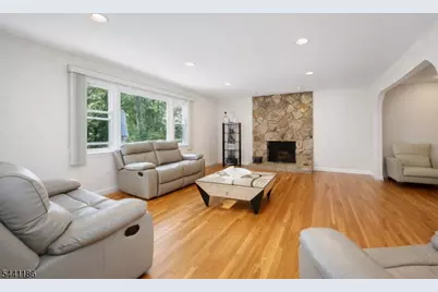 11 Buffalo Run, East Brunswick Township, NJ 08816 - Photo 16