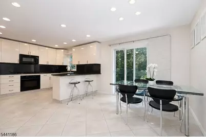 11 Buffalo Run, East Brunswick Township, NJ 08816 - Photo 10