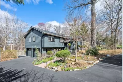 87 Buena Vista Dr, Ringwood, NJ 07456 - Photo 4