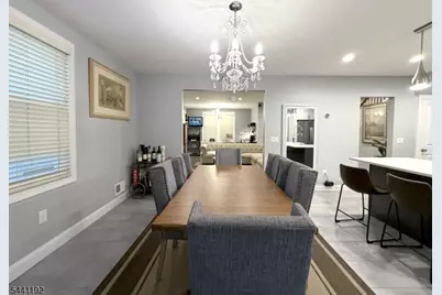 2076 Berwyn St, Union Township, NJ 07083 - Photo 12