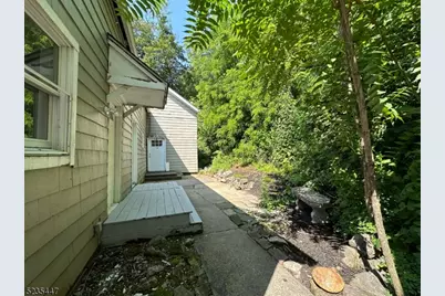 14 W Main St Apt A, Clinton, NJ 08809 - Photo 2