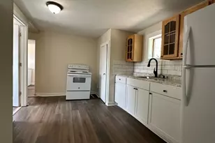 14 W Main St, Clinton, NJ 08809 - Photo 4