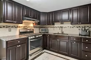 26 Harrison St, Dover, NJ 07801 - Photo 2