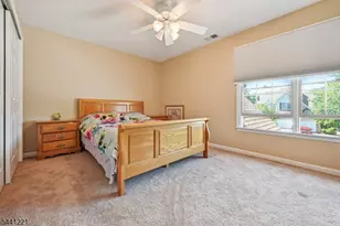 233 Patriot Hill Dr, Bernards Township, NJ 07920 - Photo 8