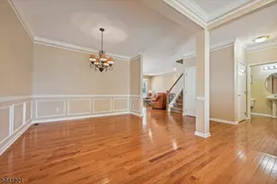 233 Patriot Hill Dr, Bernards Township, NJ 07920 - Photo 2