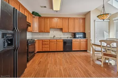 233 Patriot Hill Dr, Bernards Township, NJ 07920 - Photo 6