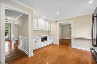 11 Wordsworth Rd, Millburn, NJ 07078 - Photo 6