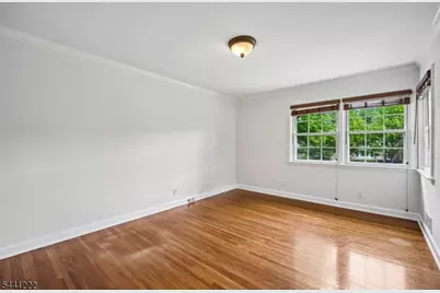 11 Wordsworth Rd, Millburn, NJ 07078 - Photo 28