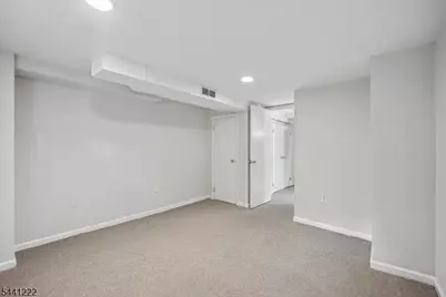 11 Wordsworth Rd, Millburn, NJ 07078 - Photo 14