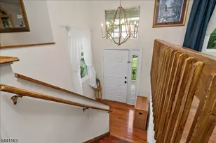 15 Rhea Run, Hampton Township, NJ 07860 - Photo 4