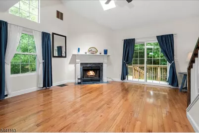 15 Rhea Run, Hampton Township, NJ 07860 - Photo 8