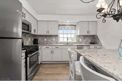 15 Rhea Run, Hampton Township, NJ 07860 - Photo 14