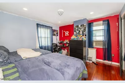 151 Luddington Ave, Clifton, NJ 07011 - Photo 6