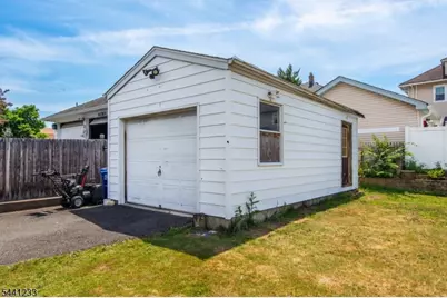 151 Luddington Ave, Clifton, NJ 07011 - Photo 4