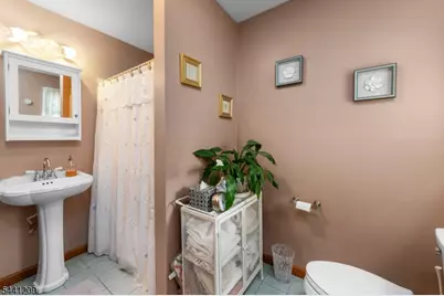 25 Belford Dr, West Milford, NJ 07421 - Photo 28