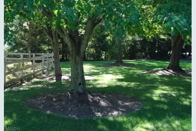 246 Fresh Ponds Rd, South Brunswick Township, NJ 08831 - Photo 32