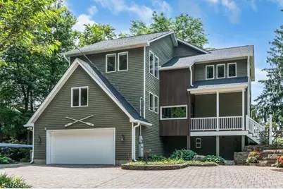 18 Oakdale Ave, Hopatcong, NJ 07821 - Photo 4