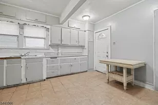 315 Itaska St, Hillside, NJ 07205 - Photo 10