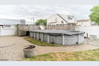 130 Loretta St, Woodbridge Township, NJ 08861 - Photo 18