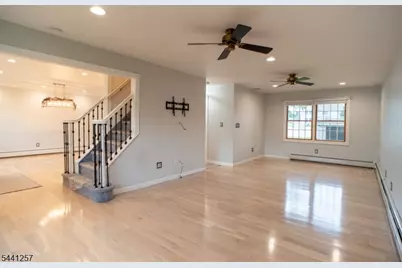 130 Loretta St, Woodbridge Township, NJ 08861 - Photo 6