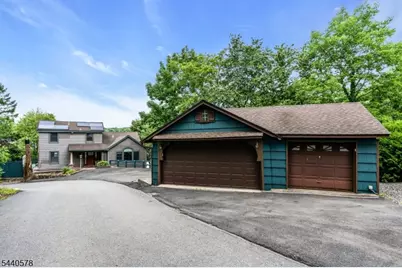 30 Oakdale Ave, Hopatcong, NJ 07821 - Photo 4