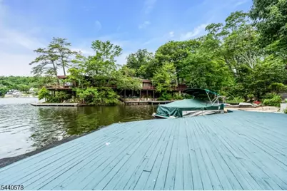 30 Oakdale Ave, Hopatcong, NJ 07821 - Photo 36