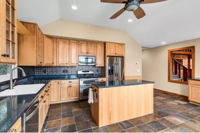 30 Oakdale Ave, Hopatcong, NJ 07821 - Photo 14