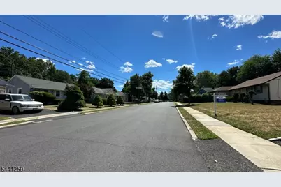 24 Valley View Rd, Hillside, NJ 07205 - Photo 20
