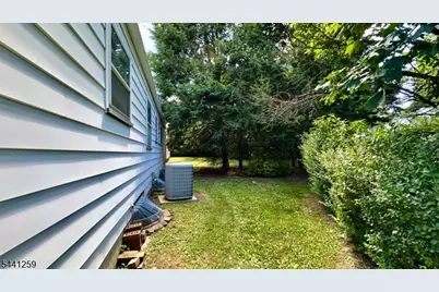24 Valley View Rd, Hillside, NJ 07205 - Photo 22