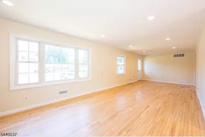 4 Van Duyne Ave, Riverdale, NJ 07457 - Photo 6