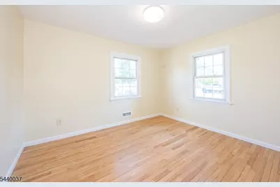 4 Van Duyne Ave, Riverdale, NJ 07457 - Photo 16