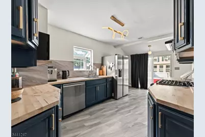 212 University Ave, Metuchen, NJ 08840 - Photo 14