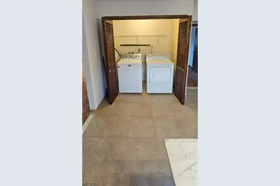 212 Falmouth Ave, Elmwood Park, NJ 07407 - Photo 8