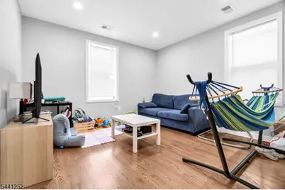 510 Burnham Rd, Elizabeth, NJ 07202 - Photo 32